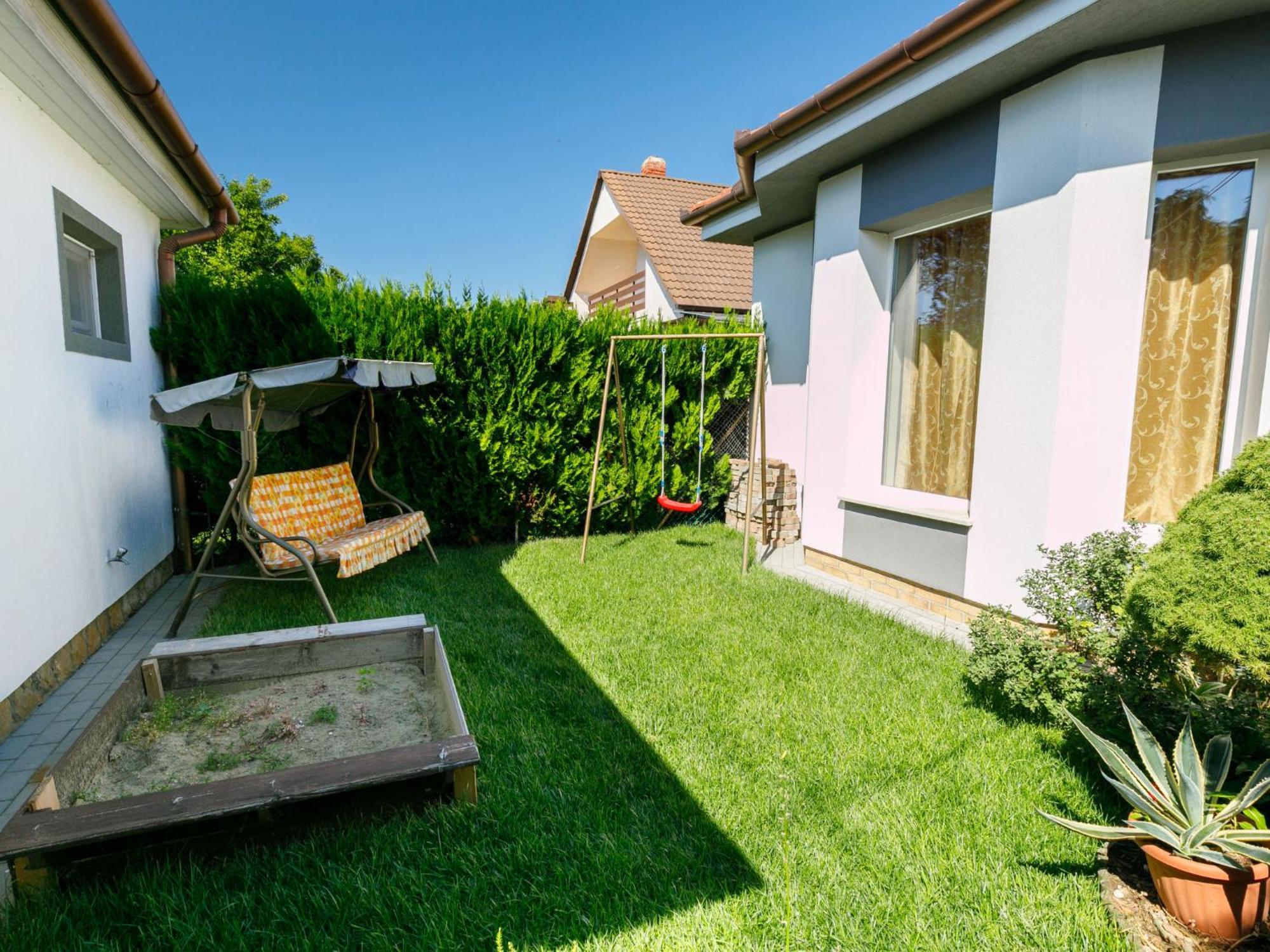Holiday Home Ildiko Balatonlelle Dış mekan fotoğraf