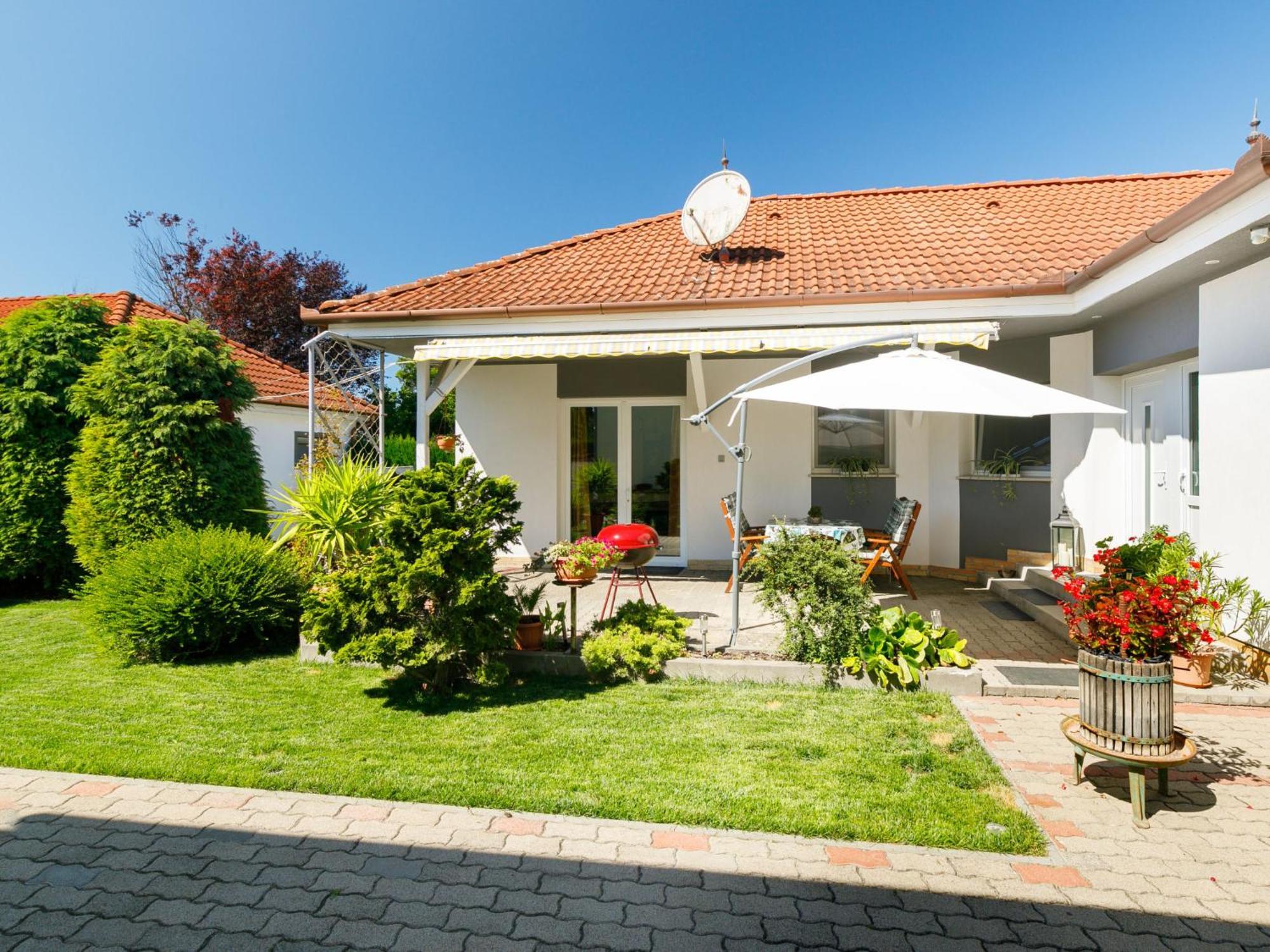 Holiday Home Ildiko Balatonlelle Dış mekan fotoğraf