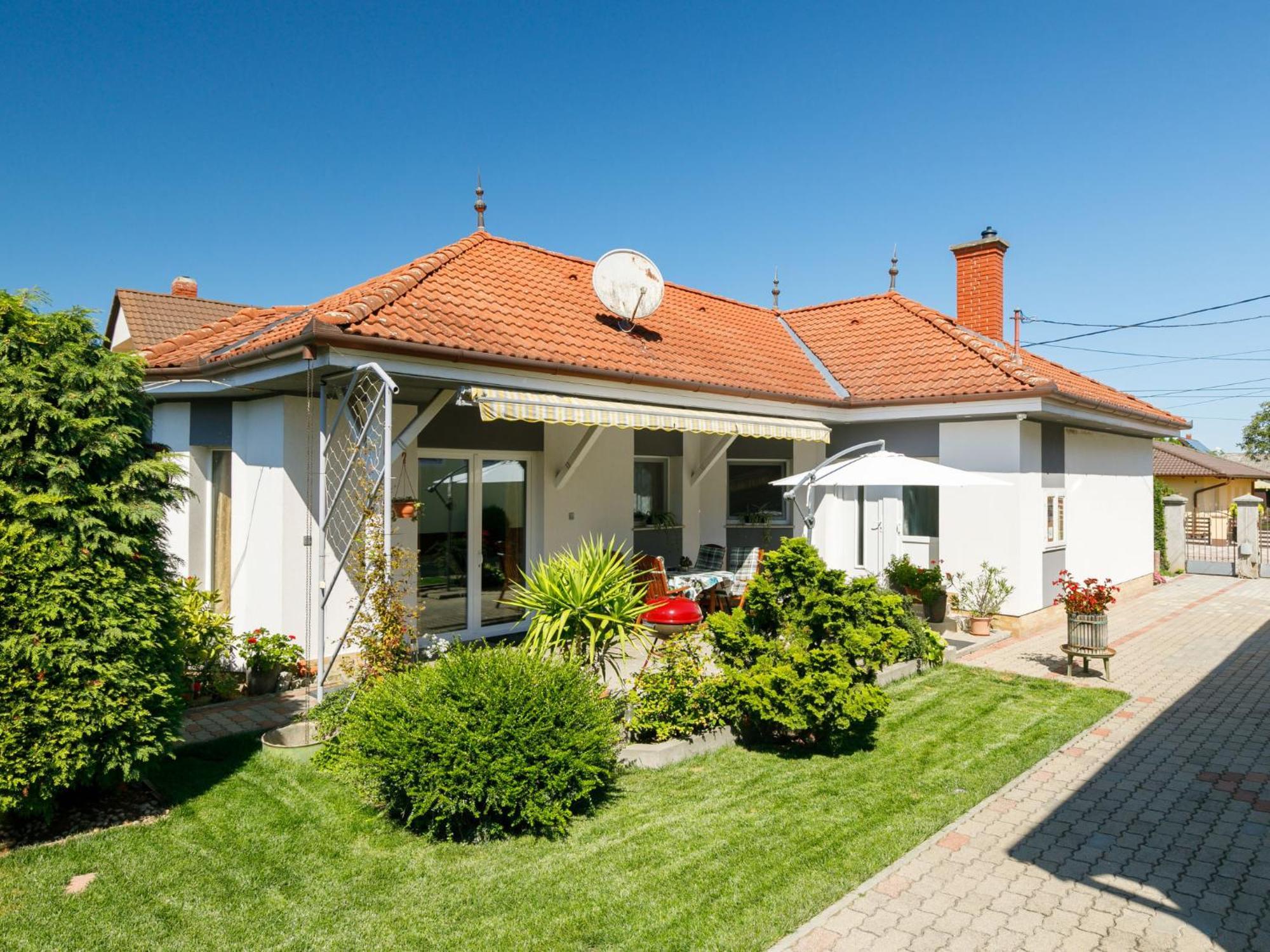 Holiday Home Ildiko Balatonlelle Dış mekan fotoğraf